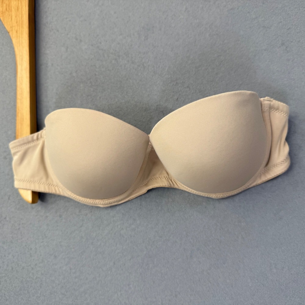 PINK Victoria's Secret Wear Everywhere Strapless Push Up Bra Beige 32A no straps